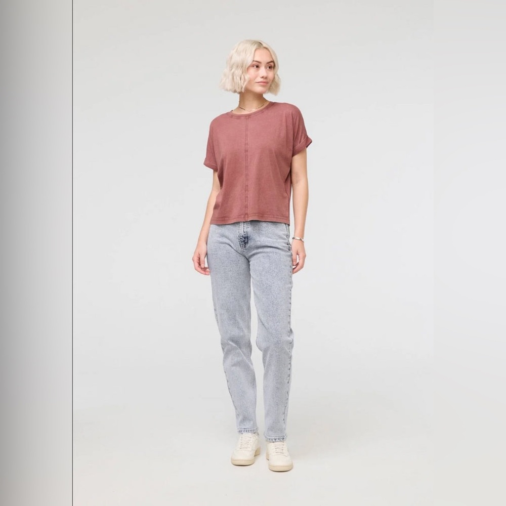 Duer Women's PurePima Vintage Dolman Tee - Washed Mars